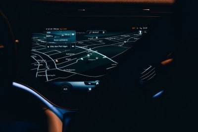 Waarom de voorruit van je volgende auto een scherm wordt